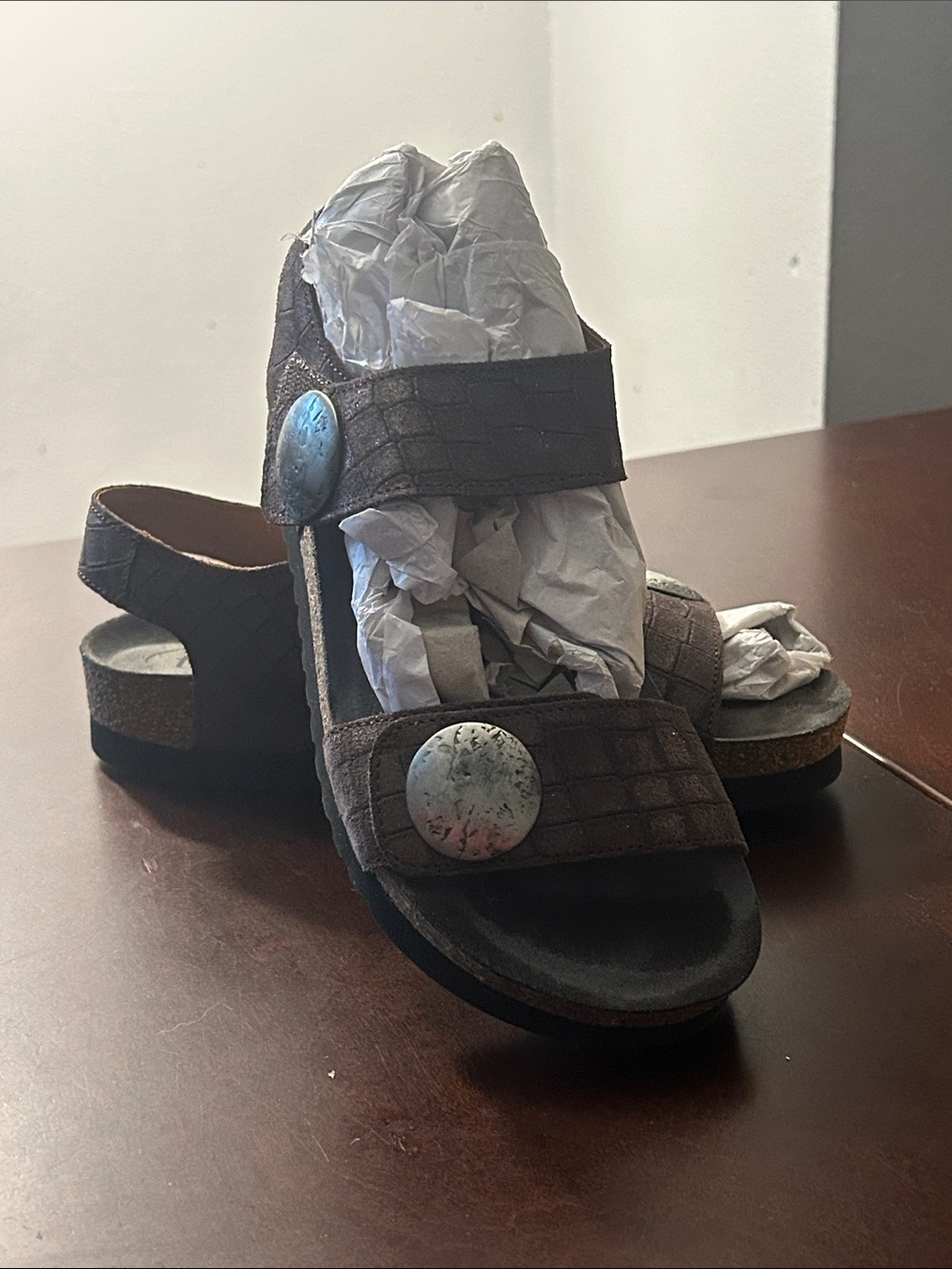 Taos Footwear Beige/Natural Flats & Loafers Box - Picture 7 of 13